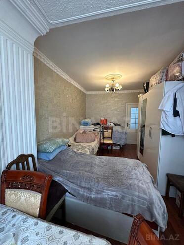 Продаётся 2-комн. вторичка 60 м², м. Ази Асланов, photo 3 from 13