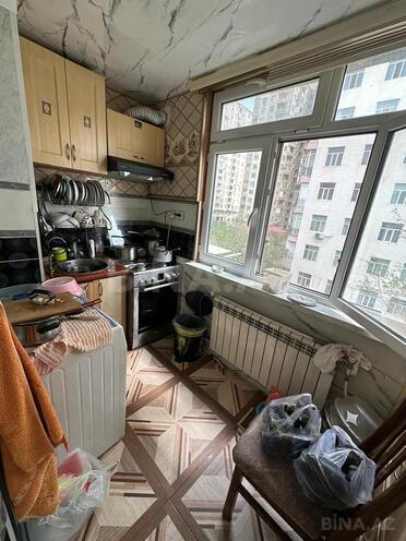 Продаётся 2-комн. вторичка 60 м², м. Ази Асланов, photo 9 from 13