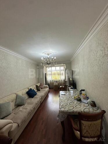 Продаётся 2-комн. вторичка 60 м², м. Ази Асланов, photo 7 from 13