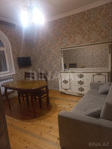İcarəyə verilir 3 otaqlı həyət evi/bağ evi 150 m², M.Ə.Rəsulzadə q., photo 1 from 12