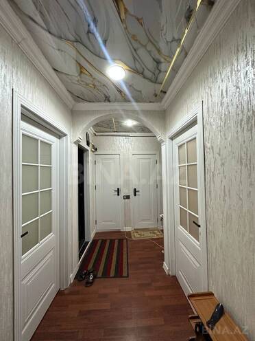Продаётся 3-комн. вторичка 65 м², м. Ази Асланов, photo 4 from 13