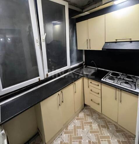 Продаётся 2-комн. вторичка 30 м², м. Иншаатчылар, photo 10 from 14