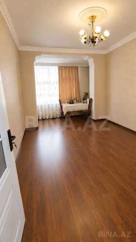Satılır 3 otaqlı köhnə tikili 65 m², Həzi Aslanov m., photo 1 from 7
