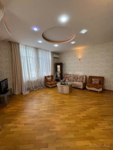 İcarəyə verilir 3 otaqlı yeni tikili 115 m², 28 May m., photo 5 from 16