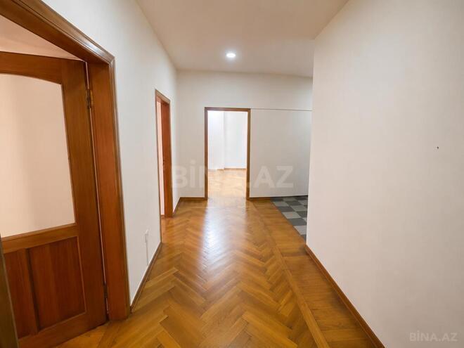Продаётся 3-комн. вторичка 108 м², м. Сахил, photo 7 from 13