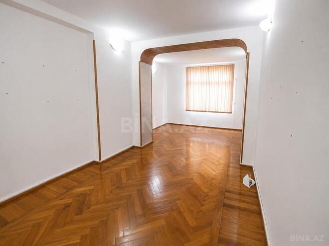 Продаётся 3-комн. вторичка 108 м², м. Сахил, photo 8 from 13