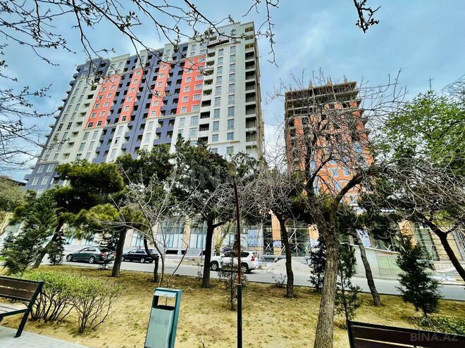 Продаётся 1-комн. новостройка 52 м², м. Кара Караев, photo 1 from 13