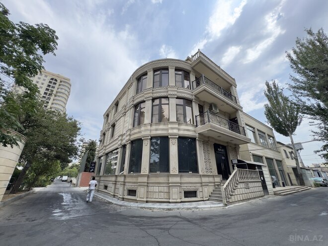 Satılır  obyekt 750 m², Bakıxanov q., photo 1 from 32