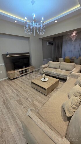 Сдаётся 3-комн. новостройка 95 м², м. Шах Исмаил Хатаи, photo 1 from 16