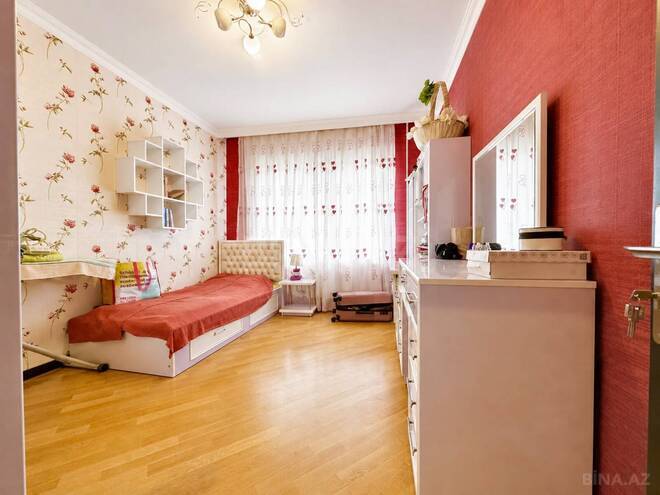 Satılır 5 otaqlı köhnə tikili 120 m², Qara Qarayev m., photo 9 from 11