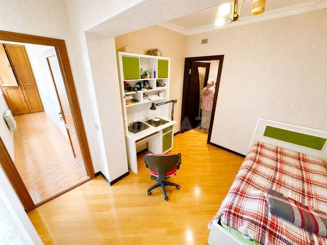 Satılır 5 otaqlı köhnə tikili 120 m², Qara Qarayev m., photo 3 from 11