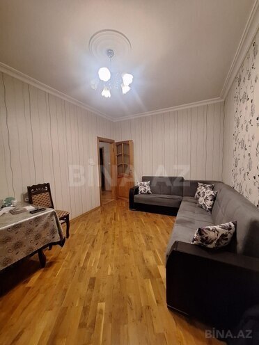 Продаётся 3-комн. вторичка 85 м², м. Нефтчиляр, photo 1 from 16