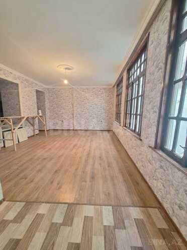 Satılır 2 otaqlı köhnə tikili 70 m², 28 May m., photo 1 from 8