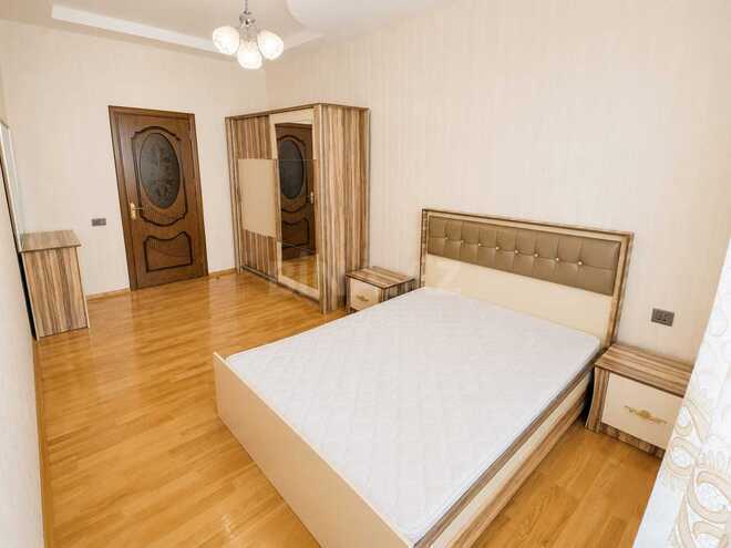 Сдаётся 3-комн. новостройка 120 м², м. Кара Караев, photo 5 from 11