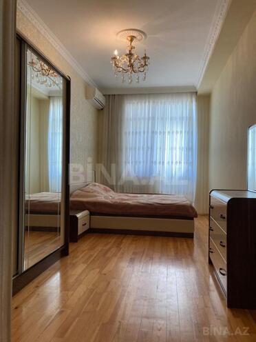 Сдаётся 3-комн. новостройка 100 м², м. Низами, photo 6 from 19