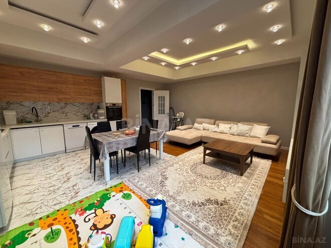 Продаётся 3-комн. новостройка 130 м², м. Элмляр Академиясы, photo 3 from 17