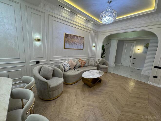Продаётся 4-комн. новостройка 125 м², Насиминский  р., photo 1 from 18