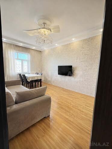 Satılır 2 otaqlı köhnə tikili 53 m², Yeni Günəşli q., photo 1 from 6