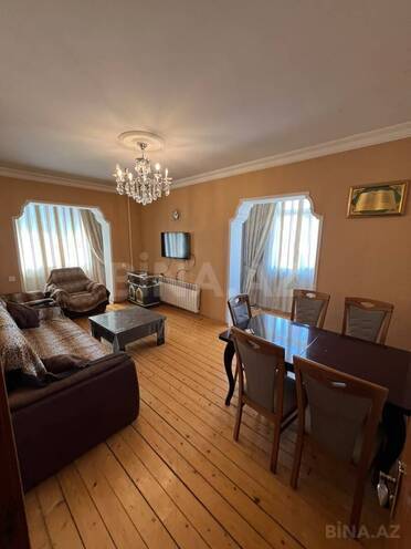 Satılır 3 otaqlı köhnə tikili 70 m², Xalqlar Dostluğu m., photo 1 from 27