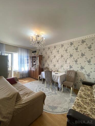 Продаётся 2-комн. вторичка 45 м², м. Кара Караев, photo 1 from 14