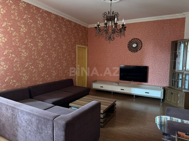 Сдаётся 4-комн. новостройка 130 м², м. Ази Асланов, photo 8 from 12