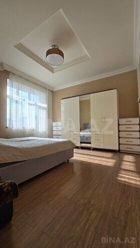Сдаётся 4-комн. новостройка 130 м², м. Ази Асланов, photo 1 from 12