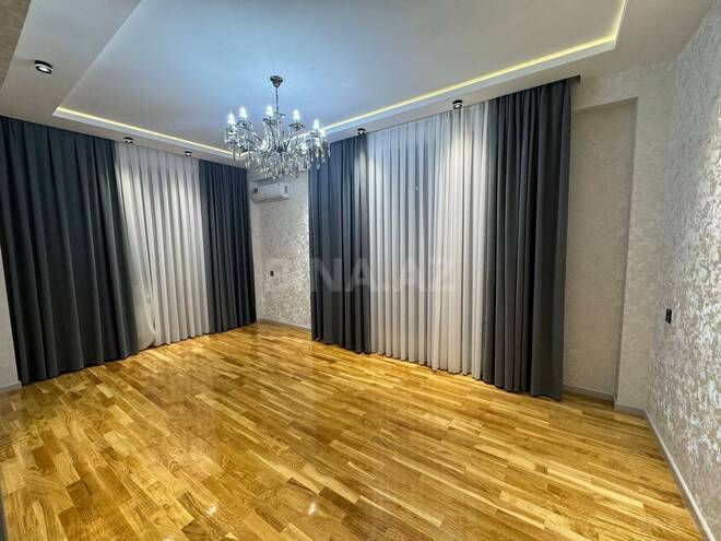 Продаётся 3-комн. новостройка 87 м², м. Кара Караев, photo 1 from 8