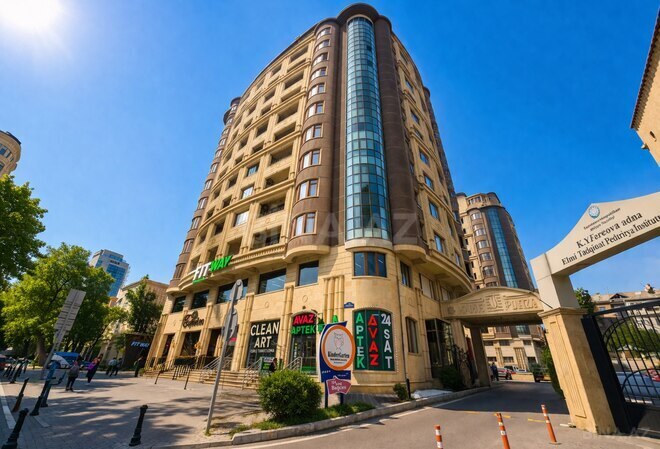 Продаётся  гараж 25 м², м. Низами, photo 1 from 13
