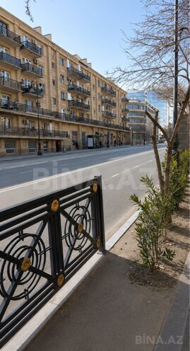 Satılır 1 otaqlı köhnə tikili 36 m², Elmlər Akademiyası m., photo 1 from 9