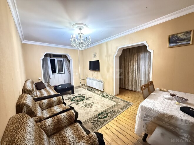 Satılır 3 otaqlı köhnə tikili 85 m², Xalqlar Dostluğu m., photo 3 from 19
