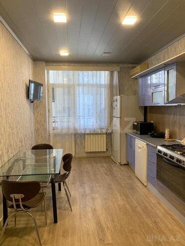 Сдаётся 3-комн. новостройка 150 м², м. Низами, photo 13 from 17