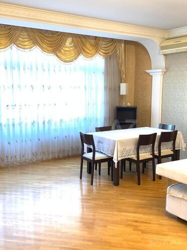 Сдаётся 3-комн. новостройка 150 м², м. Низами, photo 8 from 17