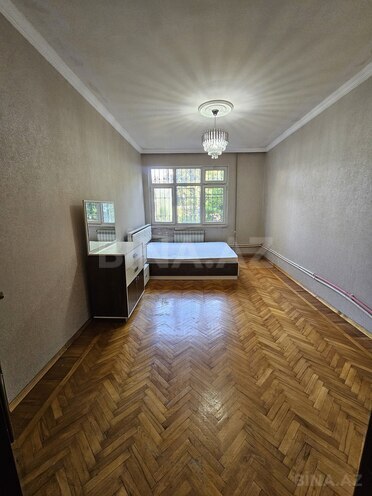 Satılır 3 otaqlı köhnə tikili 75 m², 7-ci mikrorayon q., photo 3 from 21