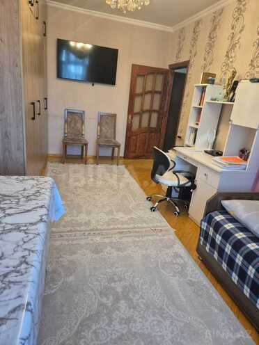 Satılır 2 otaqlı köhnə tikili 34 m², 7-ci mikrorayon q., photo 1 from 8