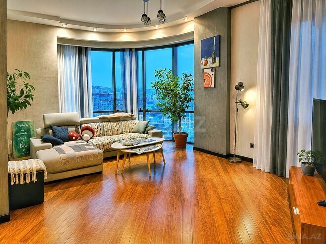 Сдаётся 3-комн. новостройка 125 м², Насиминский  р., photo 4 from 14