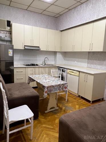 Сдаётся 3-комн. вторичка 80 м², м. Сахил, photo 3 from 11
