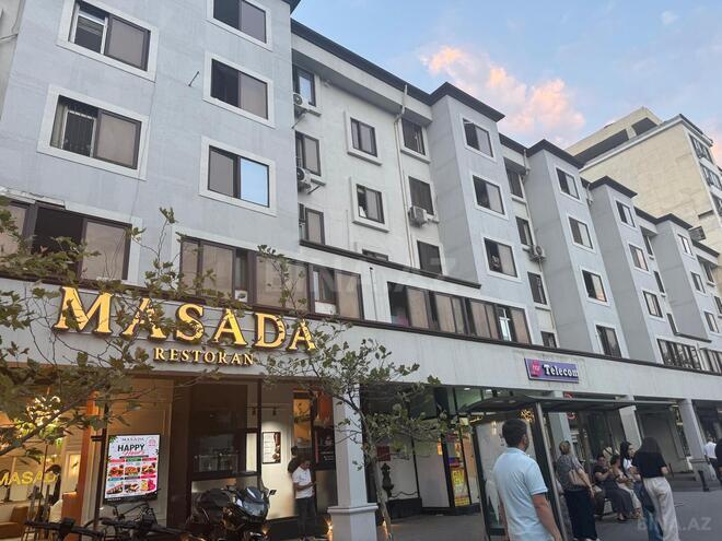 Satılır 3 otaqlı köhnə tikili 75 m², Nərimanov r., photo 1 from 18