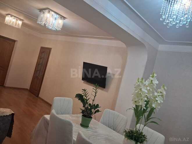 Продаётся 3-комн. вторичка 65 м², м. Иншаатчылар, photo 4 from 17