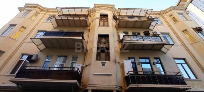 Продаётся 5-комн. вторичка 170 м², м. Низами, photo 26 from 29