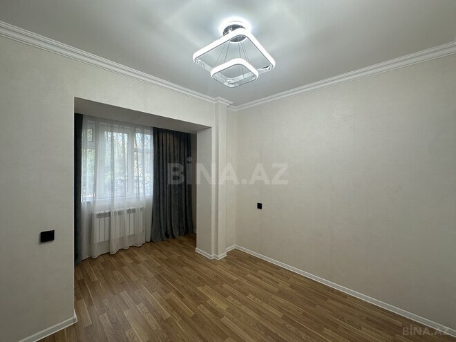Satılır 4 otaqlı köhnə tikili 110 m², Xalqlar Dostluğu m., photo 17 from 28