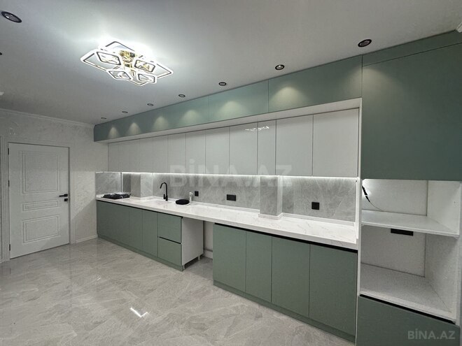 Satılır 4 otaqlı köhnə tikili 110 m², Xalqlar Dostluğu m., photo 21 from 28