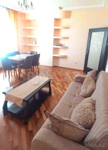 Сдаётся 2-комн. новостройка 70 м², м. Низами, photo 8 from 11