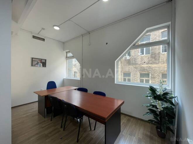 Сдаётся 4-комн. офис 60 м², м. Сахил, photo 3 from 9