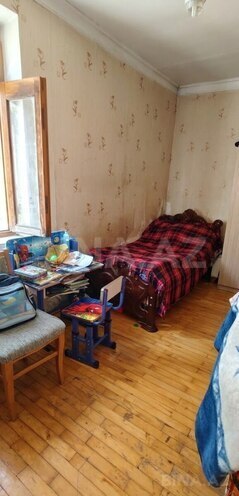 Satılır 4 otaqlı köhnə tikili 76.7 m², Qara Qarayev m., photo 4 from 6