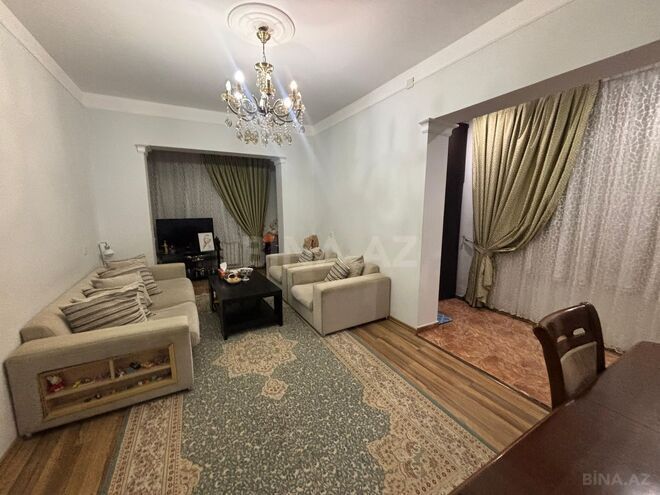 Satılır 2 otaqlı köhnə tikili 60 m², Xalqlar Dostluğu m., photo 1 from 11