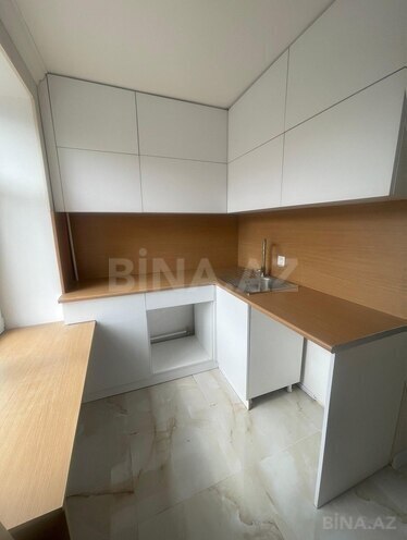 Satılır 2 otaqlı köhnə tikili 50 m², Qara Qarayev m., photo 1 from 10