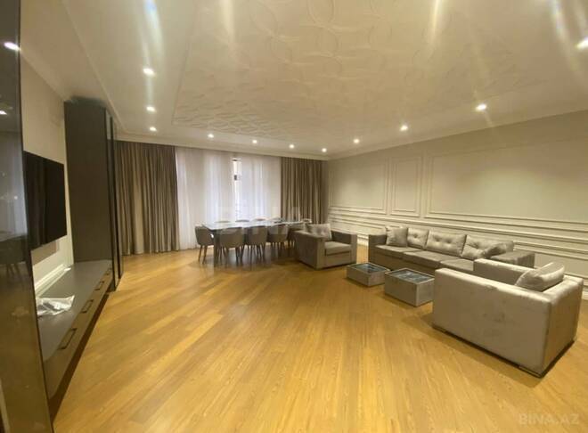 İcarəyə verilir 3 otaqlı yeni tikili 220 m², 28 May m., photo 1 from 18