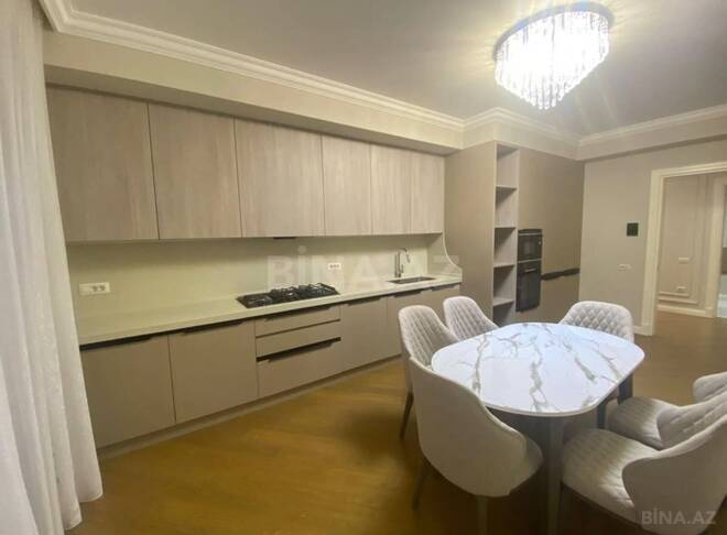 İcarəyə verilir 3 otaqlı yeni tikili 220 m², 28 May m., photo 14 from 18