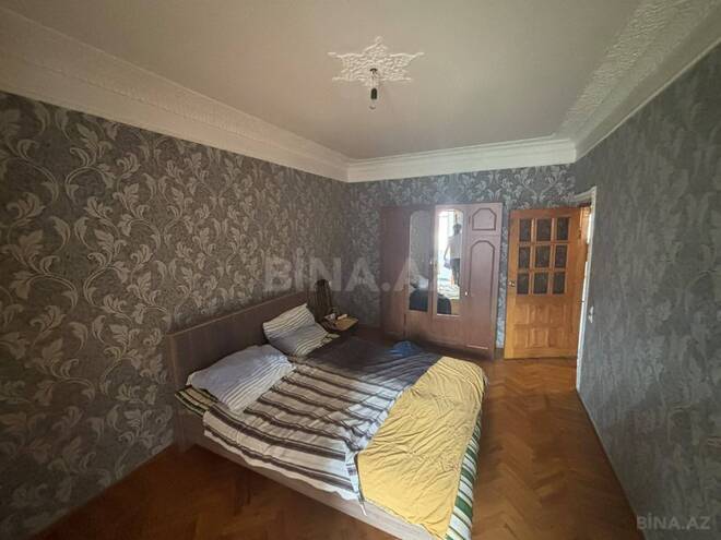 İcarəyə verilir 3 otaqlı köhnə tikili 95 m², İnşaatçılar m., photo 3 from 10