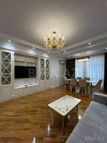 Продаётся 3-комн. новостройка 134 м², м. Элмляр Академиясы, photo 1 from 24